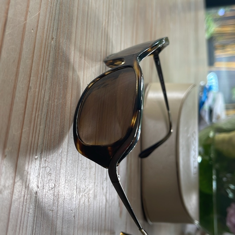 Oliver Peoples frames. - Picture 8 of 8